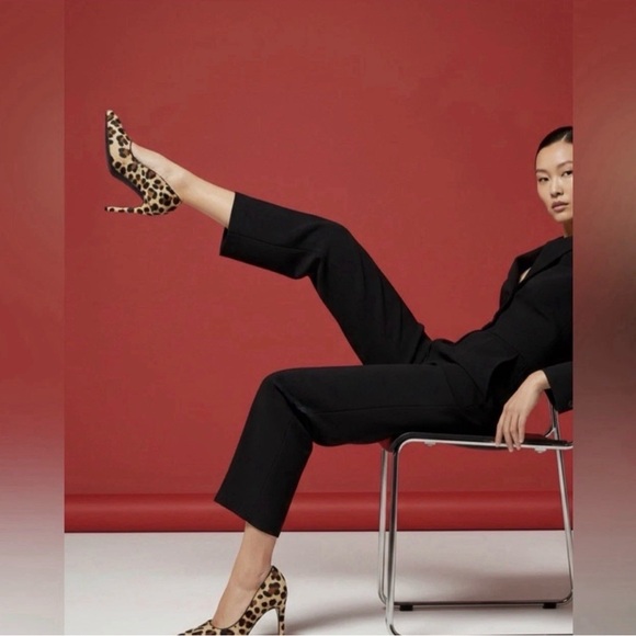 Donna Karan Shoes - Donna Karan Leopard Print Shoes Size 51/2